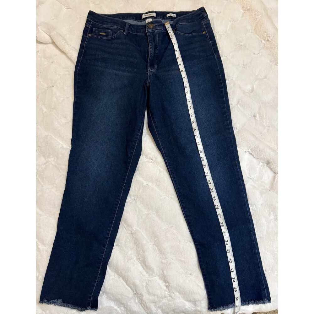 Nine West Gramercy Crop Blue Jeans Women's Size 14 Dark Wash Denim Pockets